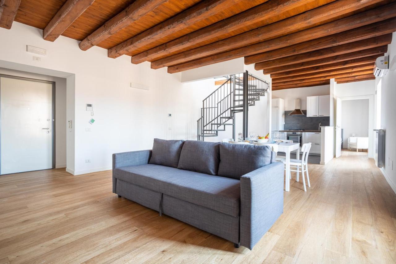Palermo Blu - Palazzo del Buon Pastore Esterno foto