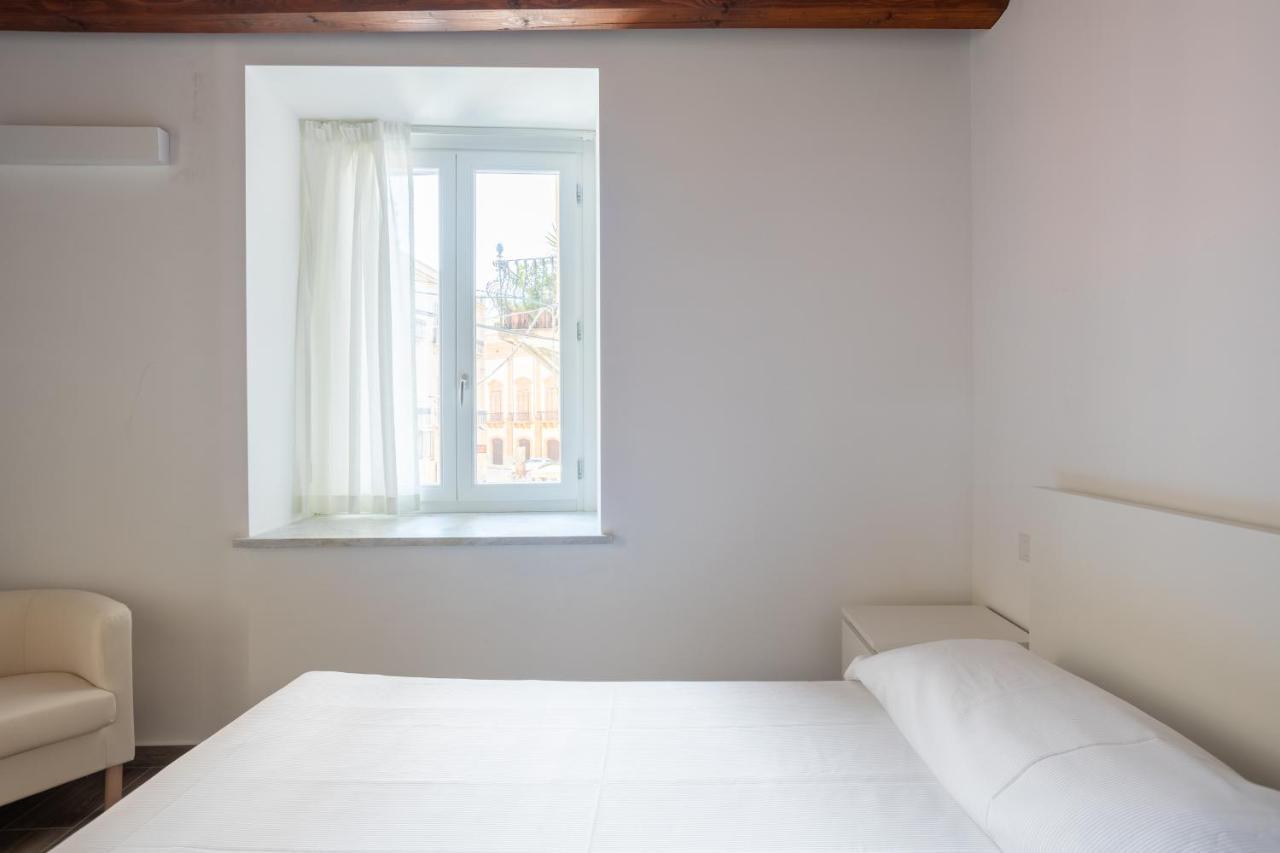 Palermo Blu - Palazzo del Buon Pastore Esterno foto